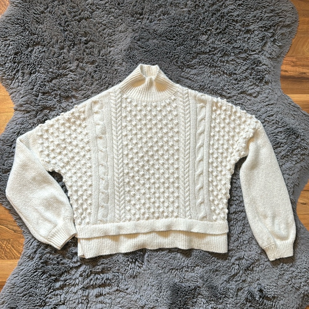 Frame sweater size small